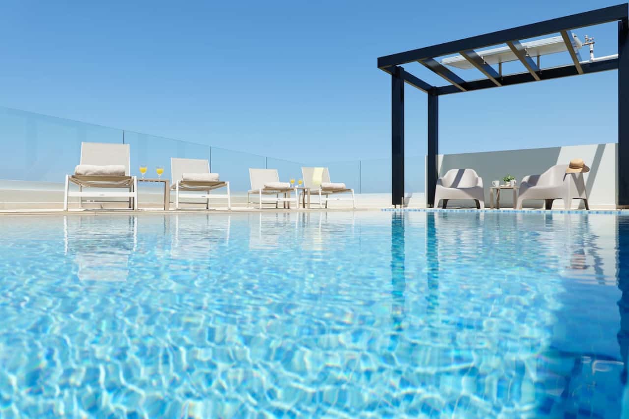 Beach Sand Villa 1 - Beachfront Roof Pool Seaviews