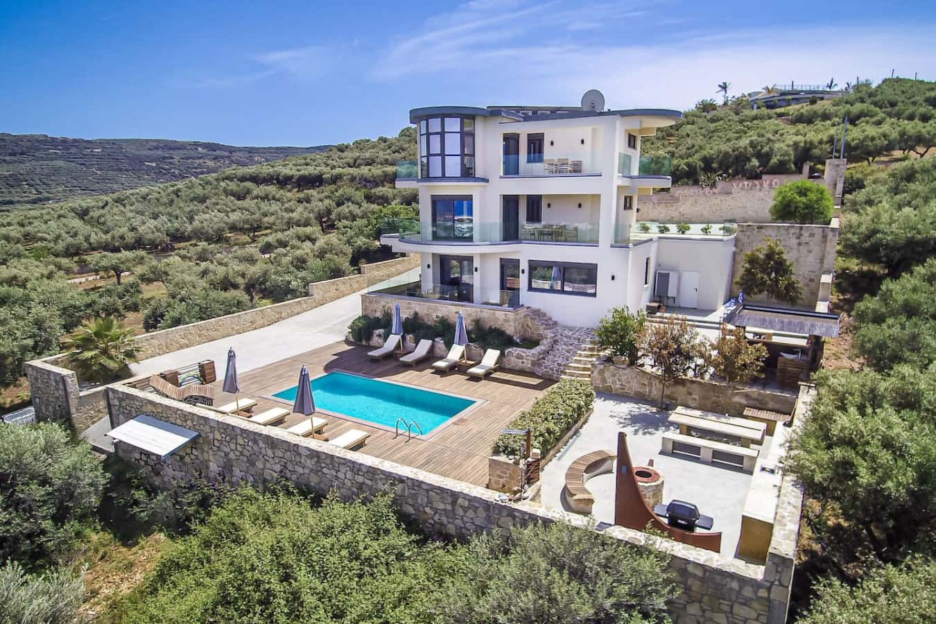 Naruto 0| Private Apartment with Shared Pool