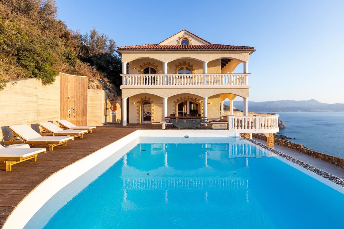 Villa Sun Rock | Ravdoucha