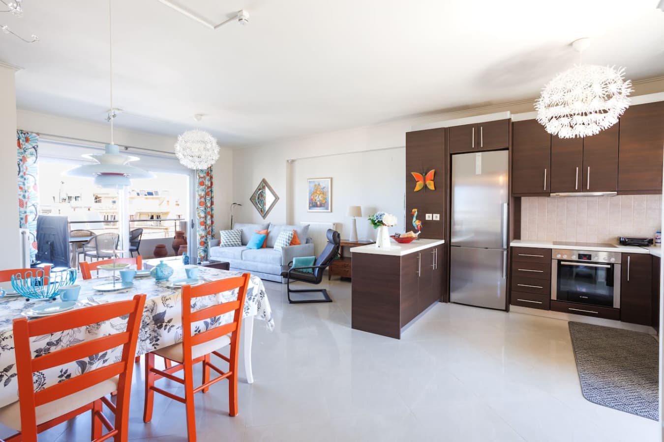 Cousins Apartment with Private Parking